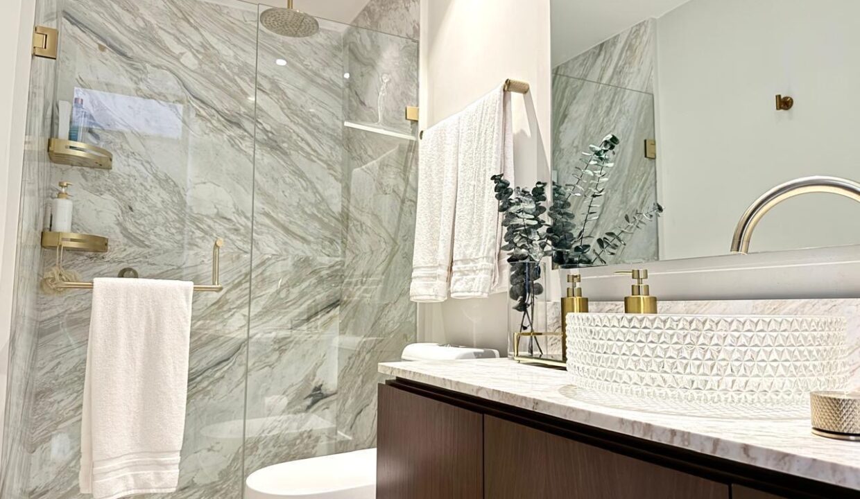 bc68e959-040b-40b8-8cfe-c9b540aaaf81