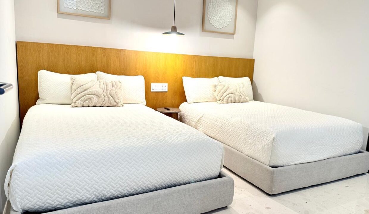 fd3b4252-d411-4dd1-ad28-6d96e662c5e9