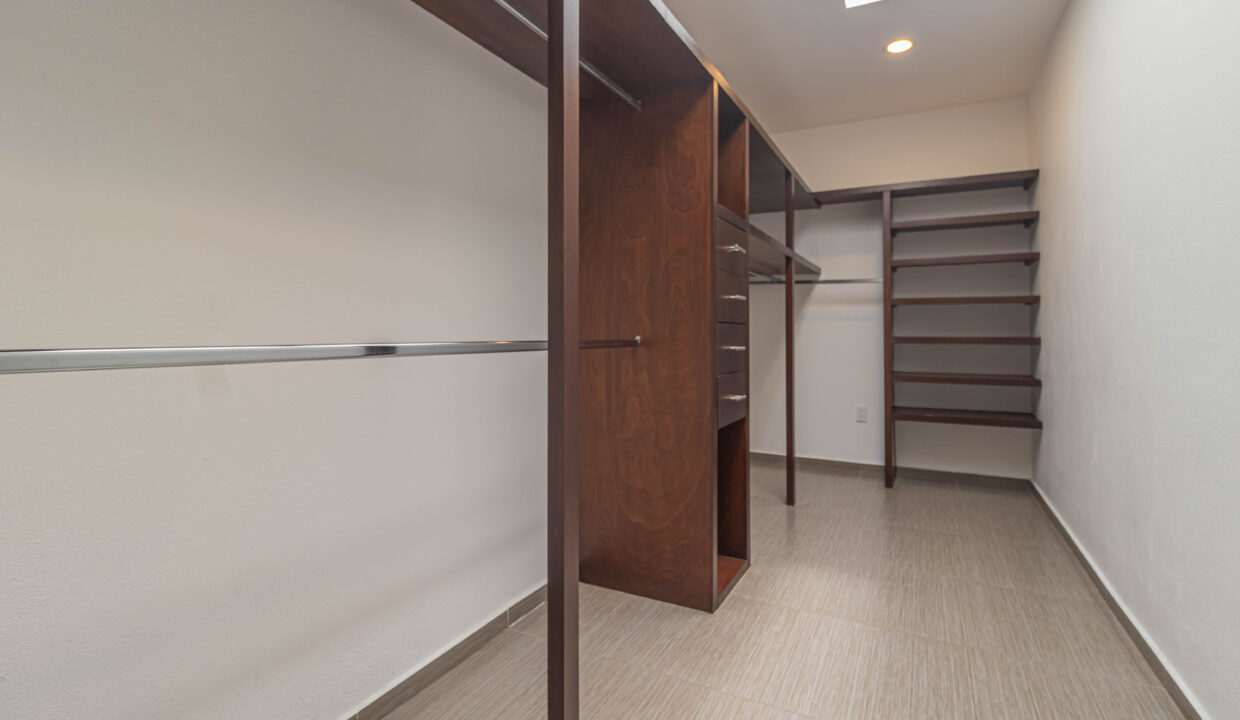 casa-venta-el cielo country club-palomar (22)