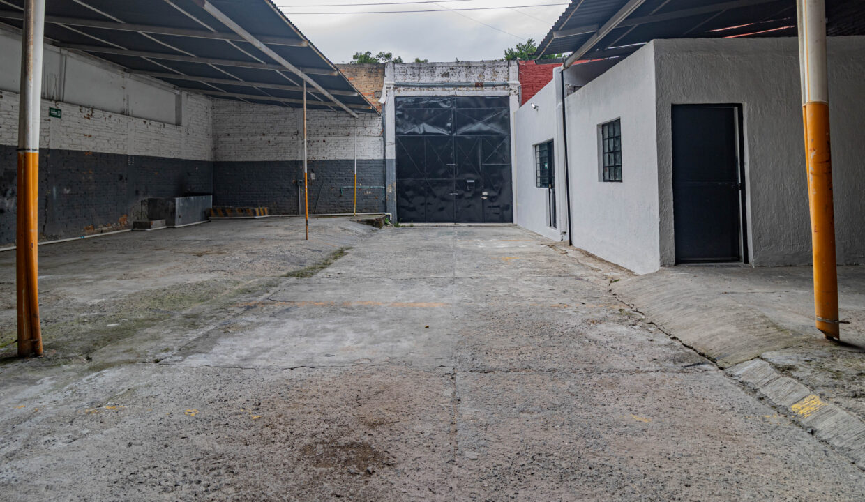 local-renta-calzada-guadalajara (5)