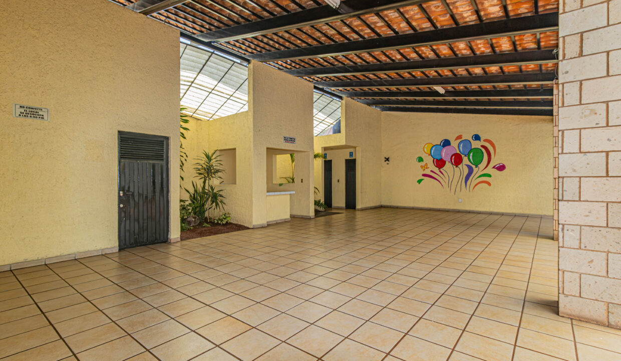local-venta-jardines del sauz-guadalajara (3)